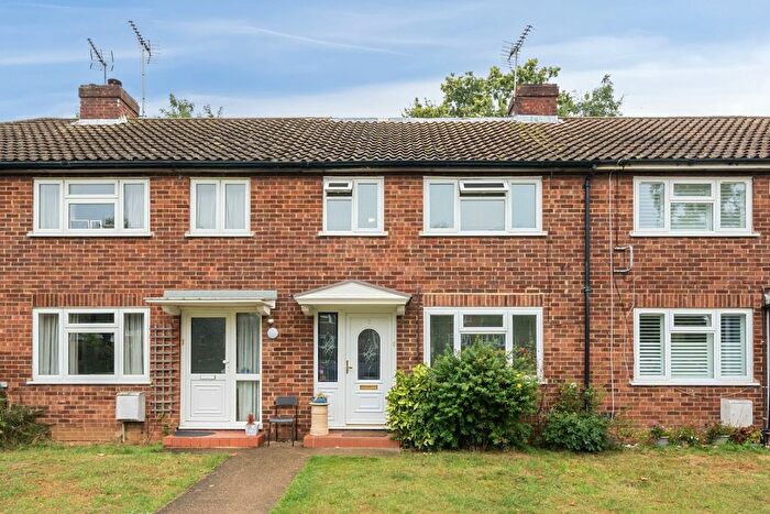 3 Bedroom Terraced House To Rent In Coniston Close, London, N20