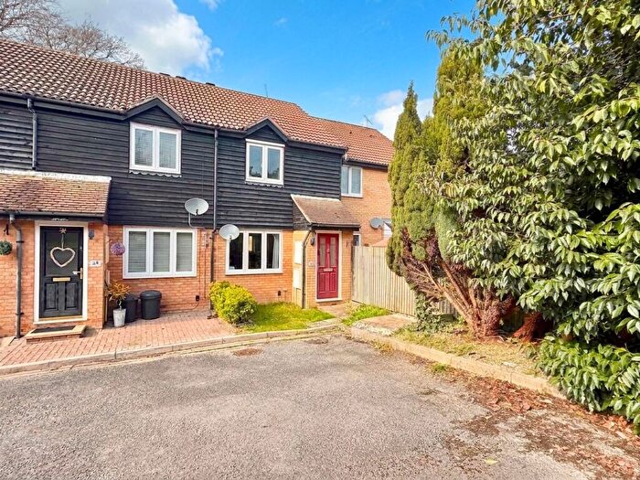 2 Bedroom End Of Terrace House For Sale In Kensington Fields, Dibden Purlieu, SO45