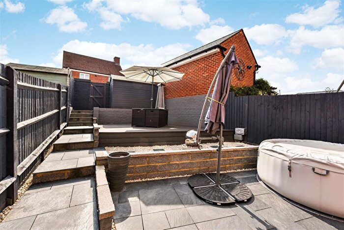 3 Bedroom Terraced House To Rent In Ellisons Crescent, Waterlooville, PO7