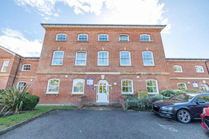 3 Bedroom Flat For Sale In George Roche Road, Canterbury, Kent, CT1