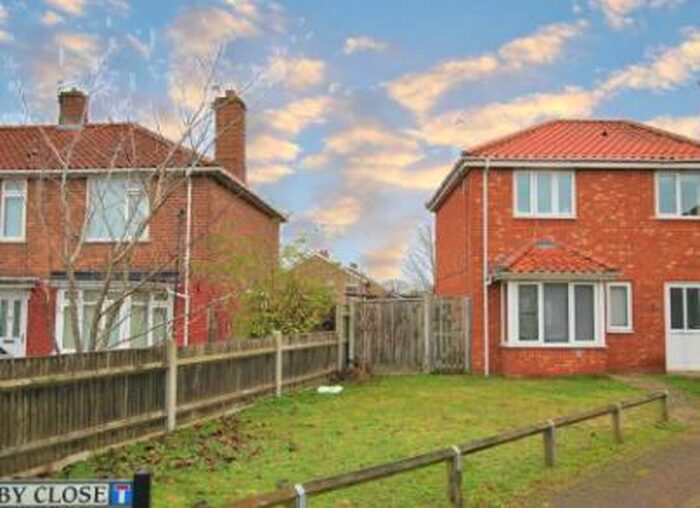 4 Bedroom House To Rent In Filby Close, Norwich, NR5