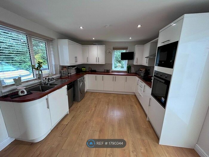 3 Bedroom Semi-Detached House To Rent In Neath Abbey Road, Neath, SA10