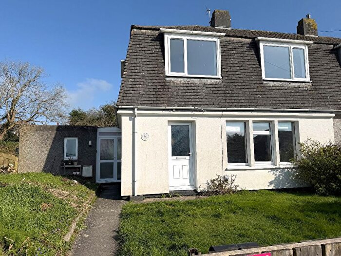 3 Bedroom Terraced House To Rent In Trevenen Road, Helston, TR13