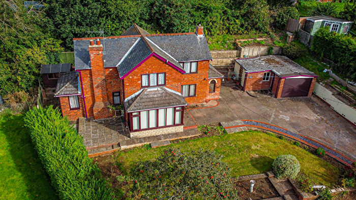 3 Bedroom Detached House For Sale In Cromwell View, Caistor, LN7