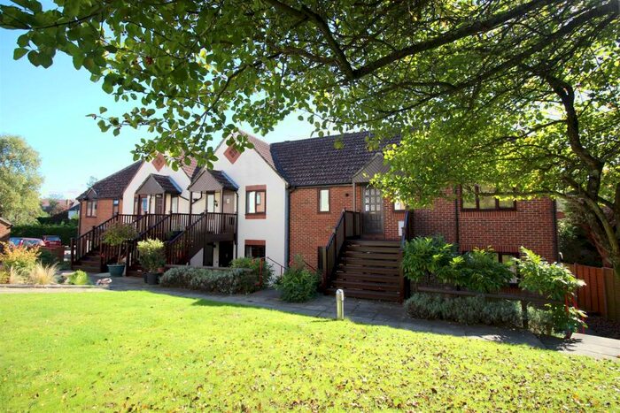 1 Bedroom Maisonette To Rent In Haslemere, GU27