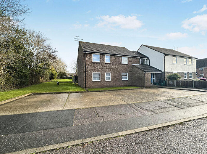 2 Bedroom Flat For Sale In Holt Drive, Colchester, CO2