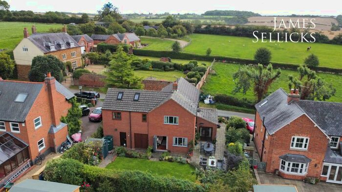 4 Bedroom Detached House For Sale In Warbreck House, Main Street, Illston On The Hill, Leicestershire, LE7