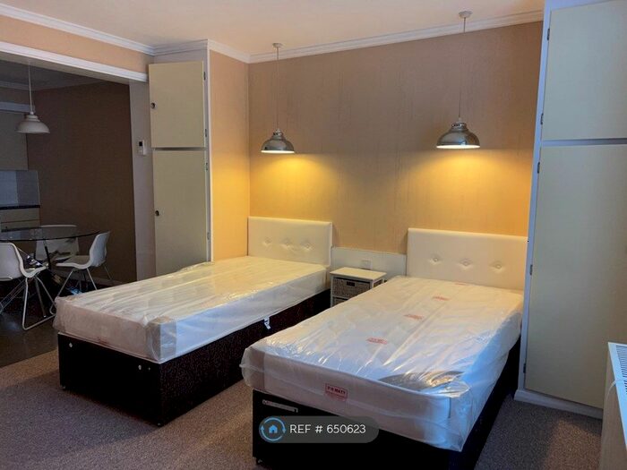 Studio To Rent In Westmoreland Terrace, London, SW1V