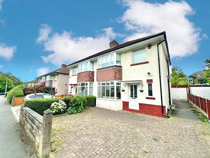 3 Bedroom Semi-Detached House For Sale In Bannerdale Road, Sheffield, S7