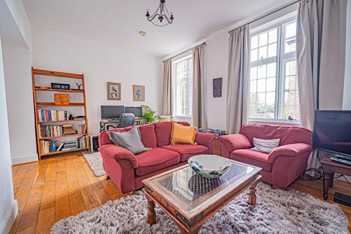 2 Bedroom Apartment For Sale In Tredington Park, Hatton Park, CV35