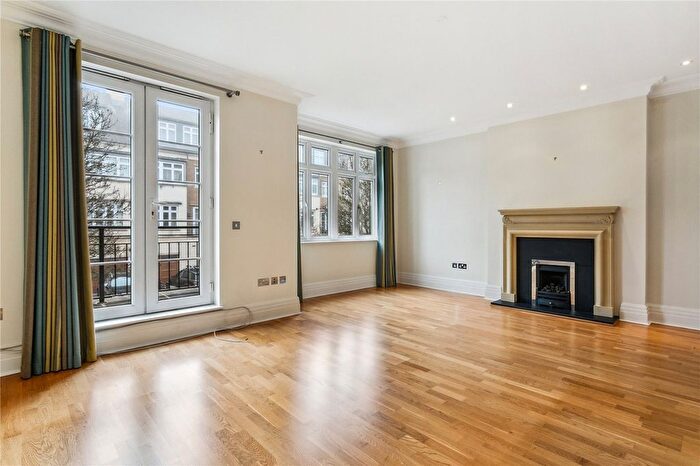 5 Bedroom Terraced House For Sale In Kelsall Mews, Richmond, TW9