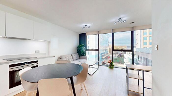 1 Bedroom Flat To Rent In Highgate Hill, London, N19