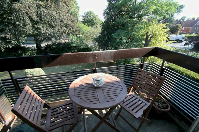 2 Bedroom Flat To Rent In Cairns Court, Norwich, NR4