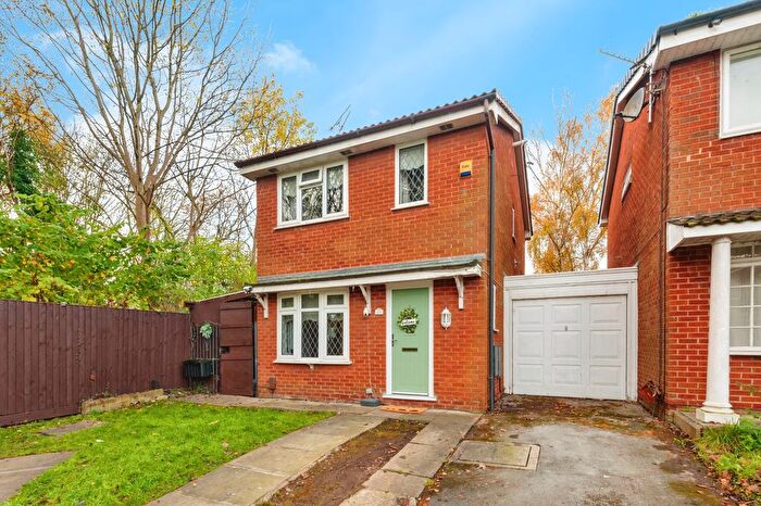 2 Bedroom Detached House For Sale In Alverton Close, Widnes, Cheshire, WA8