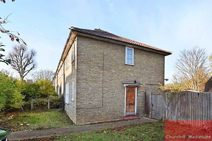 3 Bedroom End Terrace House For Sale In The Curve, London, W12