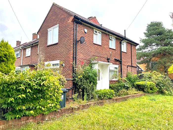 2 Bedroom End Of Terrace House To Rent In Kempton Avenue, Northolt, UB5