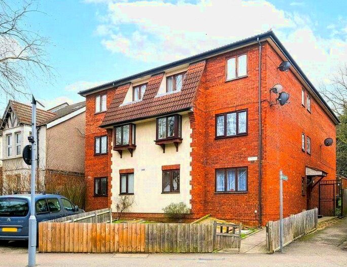 1 Bedroom Flat To Rent In The Avenue, London, E4