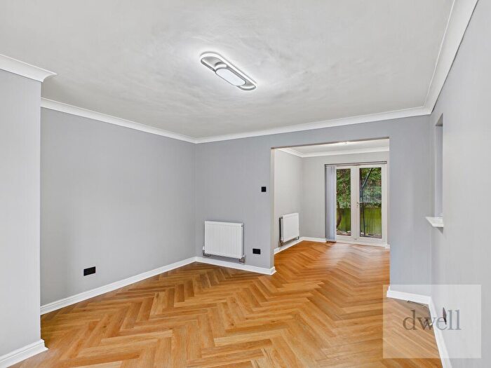 4 Bedroom Detached House To Rent In Boothroyd Drive, Headingley, Leeds, LS6