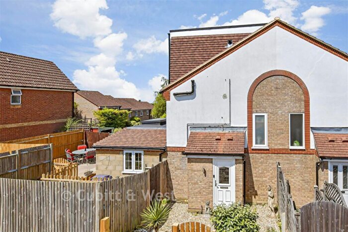 3 Bedroom Semi-Detached House For Sale In Lambert Road, Banstead, Surrey, SM7