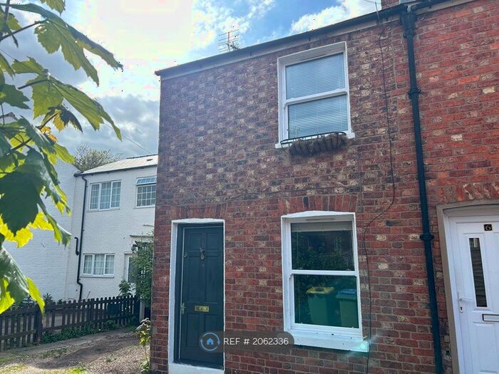 2 Bedroom End Of Terrace House To Rent In Normal Terrace, Cheltenham, GL50