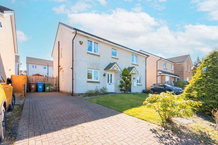 3 Bedroom Semi-Detached House For Sale In Rigghouse View, Whitburn, Bathgate, EH47