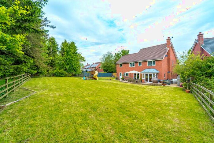 5 Bedroom Detached House To Rent In Highwoods Park, Brockhall Village, Old Langho, BB6
