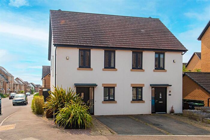 2 Bedroom Semi-Detached House For Sale In Kesteven Way, Lt Stanion, Corby, NN18