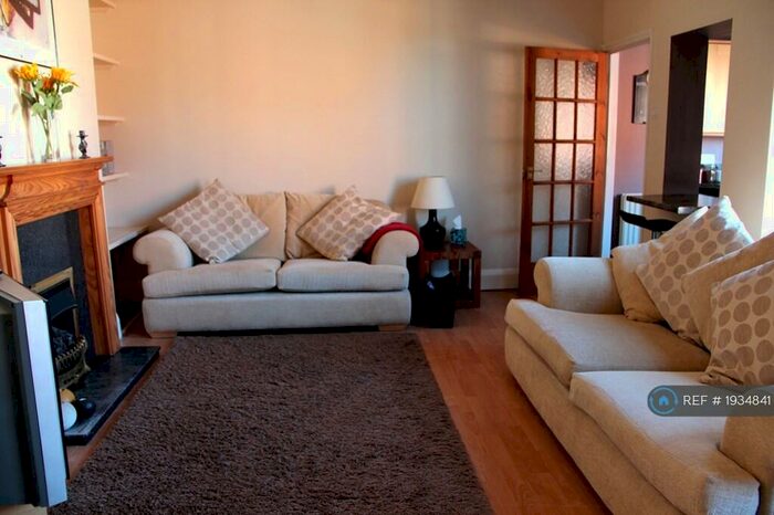 2 Bedroom Flat To Rent In Chirton West View, North Shields, NE29