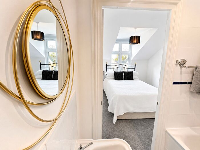 2 Bedroom Apartment For Sale In Upton Park, Slough, SL1