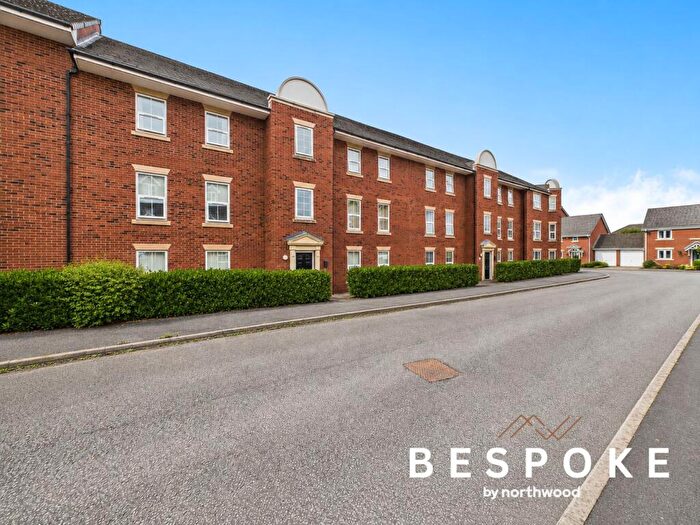 2 Bedroom Flat For Sale In Lambert Crescent, Nantwich, CW5