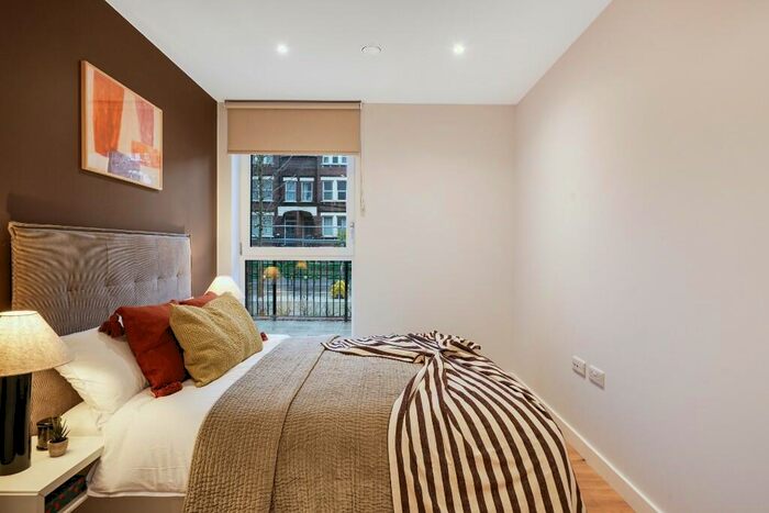 2 Bedroom Apartment To Rent In Uplands Road, Stroud, Gloucestershire, GL5