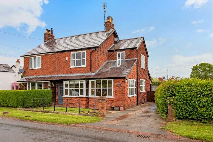 3 Bedroom Semi-Detached House For Sale In Bag Lane, Cuddington, CW8