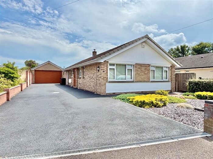 4 Bedroom Detached Bungalow For Sale In Beacon Park Road, Upton, Poole, BH16