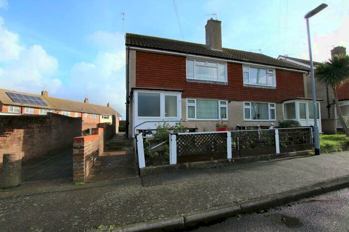 1 Bedroom Flat To Rent In Iden Street, Eastbourne, BN22