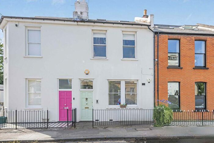1 Bedroom Flat For Sale In Canbury Park Road, Kingston Upon Thames, KT2