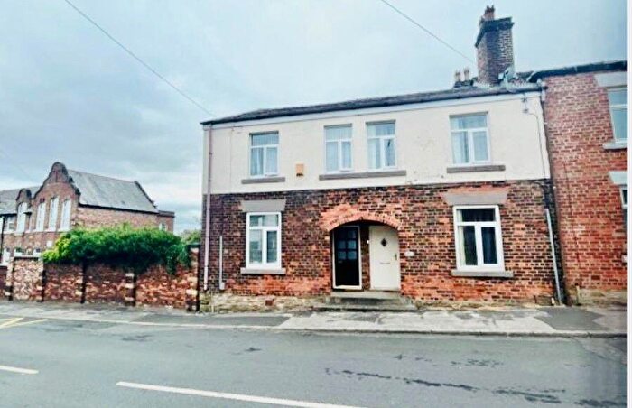 3 Bedroom Terraced House For Sale In Weldbank Lane, Chorley, PR7