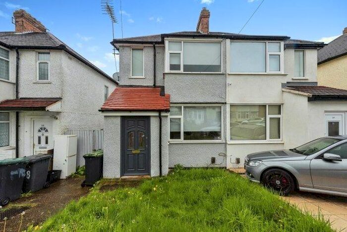 2 Bedroom Property To Rent In Third Avenue, Luton, LU3