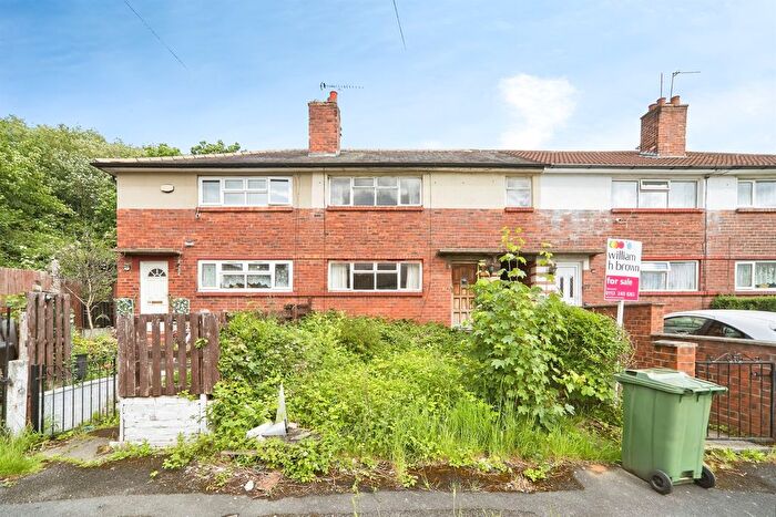 3 Bedroom Terraced House For Sale In Torre Close, Leeds, LS9