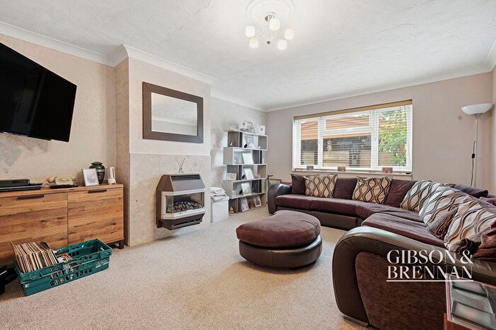 4 Bedroom Terraced House For Sale In The Upway, Basildon, SS14