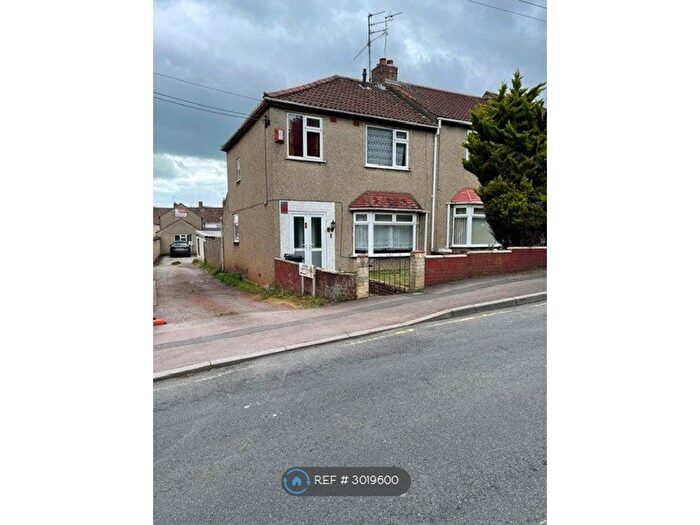 3 Bedroom End Terrace House To Rent In Gilbert Road, Bristol, BS15