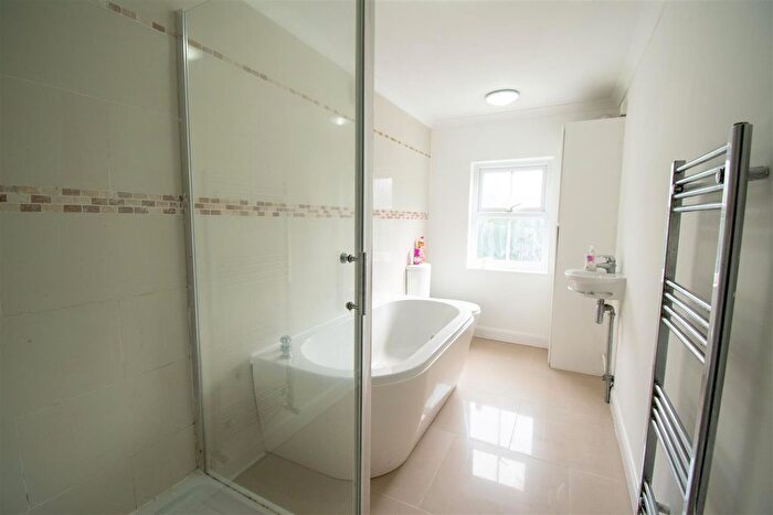 2 Bedroom End Terrace House For Sale In Meadow Lane, Alfreton, DE55
