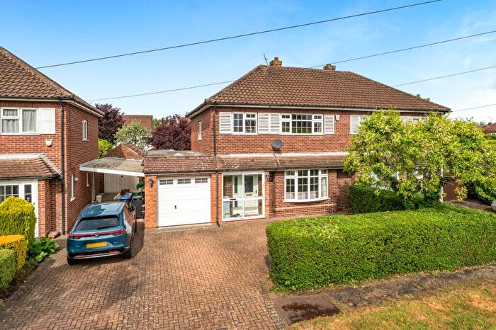 3 Bedroom Semi-Detached House For Sale In Pipers Close, Burnham, SL1
