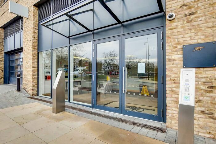 Studio For Sale In Victory Parade, Woolwich Riverside, London, SE18