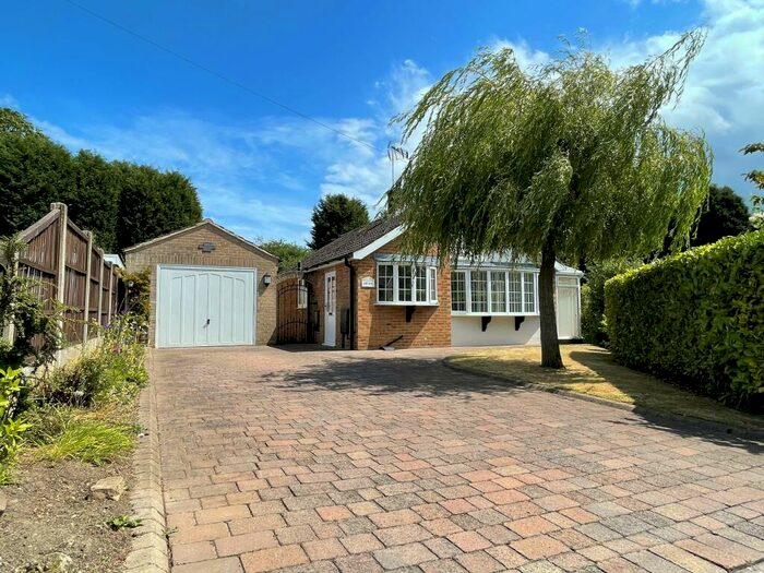 2 Bedroom Bungalow To Rent In Peveril Close, Riddings, Alfreton, DE55
