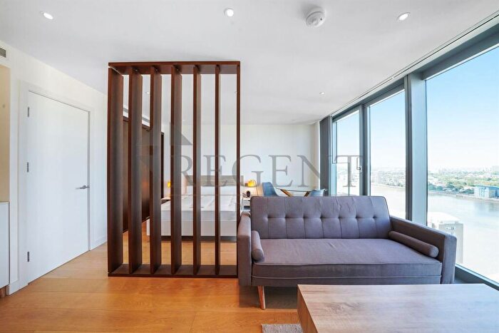 Apartment To Rent In Marsh Wall, Landmark Pinnacle, E14