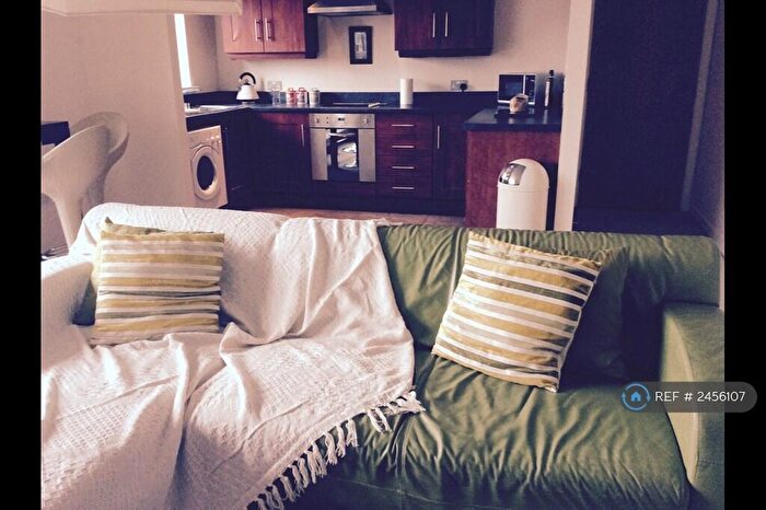 2 Bedroom Flat To Rent In Trinity Wharf, Hull, HU1