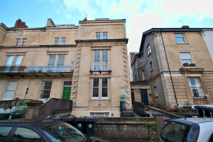 2 Bedroom Flat To Rent In Chesterfield Buildings, Westbourne Place, Clifton, Bristol, BS8