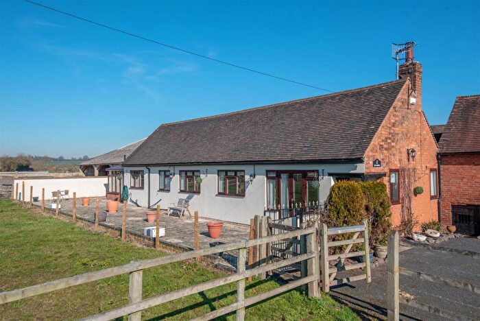 2 Bedroom Detached Bungalow To Rent In The Old Kennels, Lower Ingon Farm, Ingon Lane, CV37