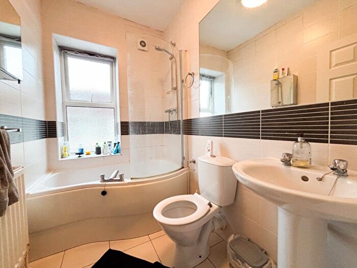 4 Bedroom Terraced House To Rent In Boston Road, Horfield, Bristol, Somerset, BS7