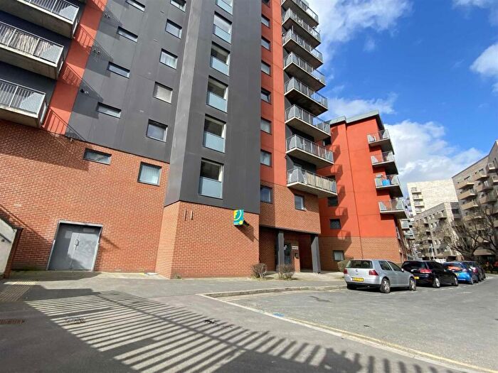 2 Bedroom Flat To Rent In Spring Place, Barking, IG11